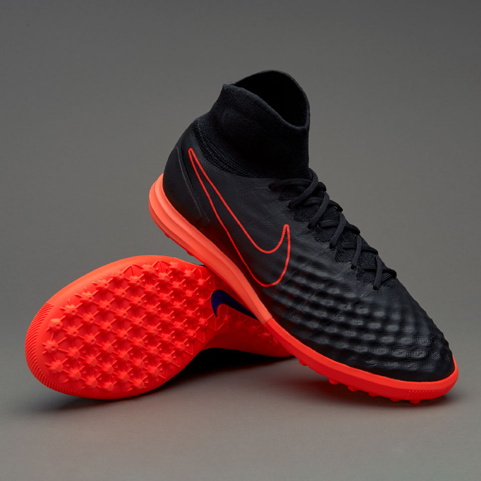 chaussure nike terrain synthetique